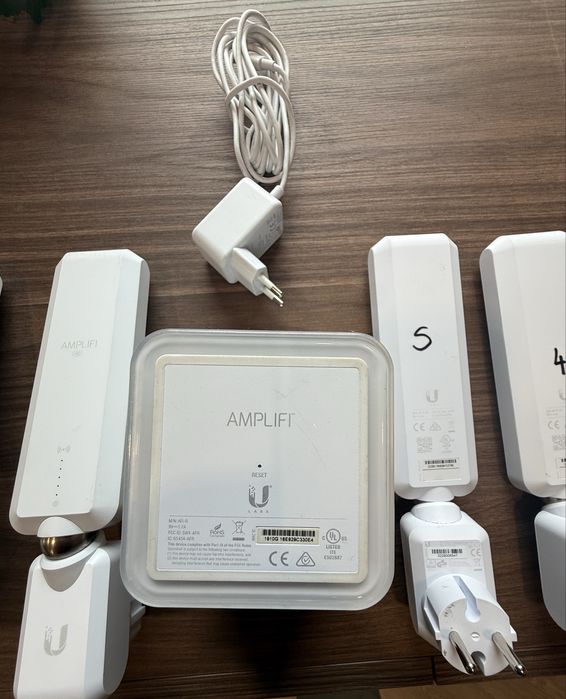 Wi FI Amplifi Ubiquiti Mesh Point