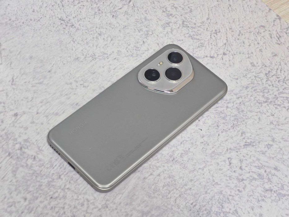 Honor 400 Pro Уральск 0704 лот 882119