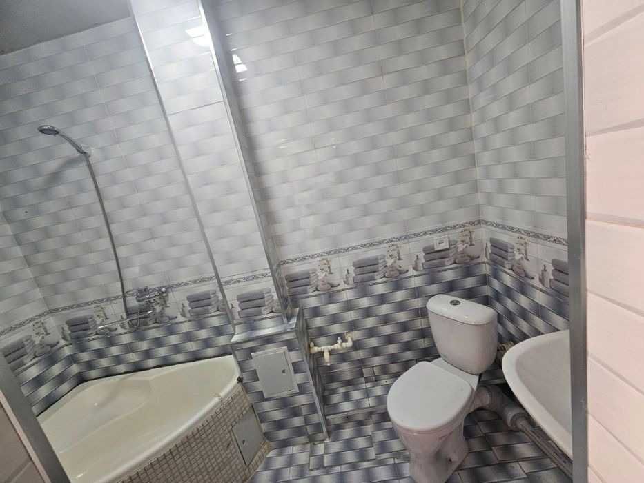 Продаётся 2х комн квартира на 3 этаже Ор-р Нурафшон