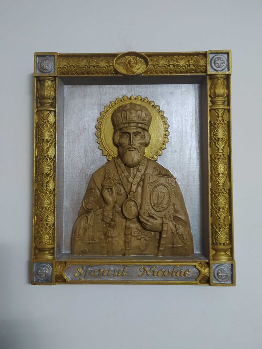 icoana sculptata in lemn SF Nicolae