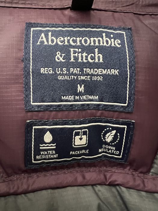 Vesta barbati puf Abercrombie & Fitch visinie marime M