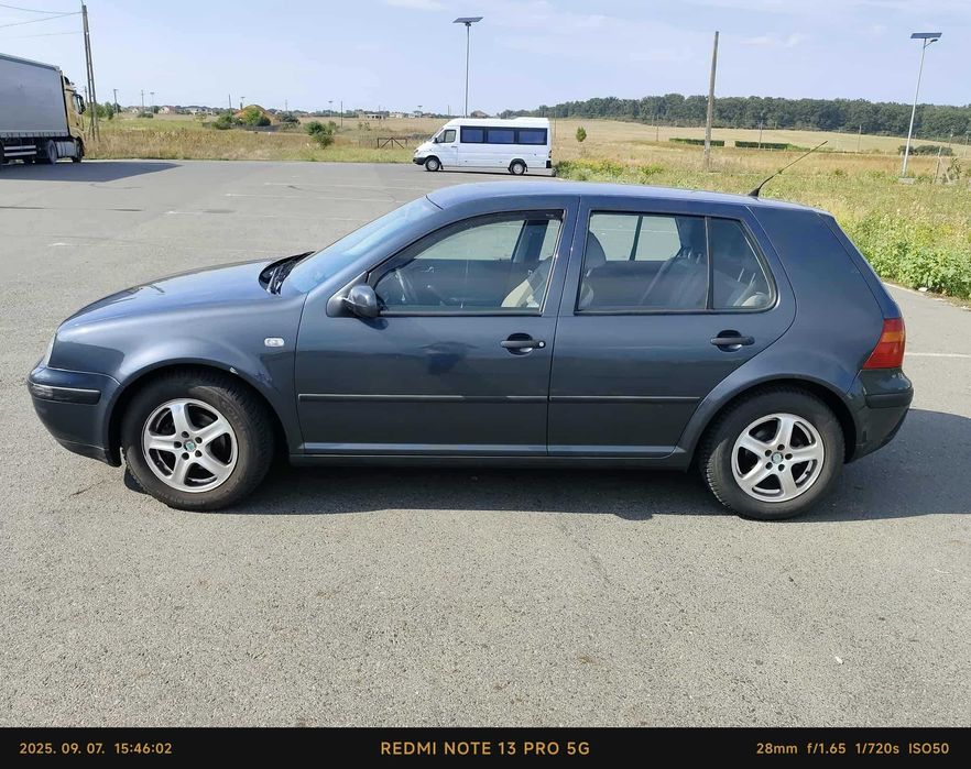 VOLKSWAGEN Golf 2002 — imagine 5