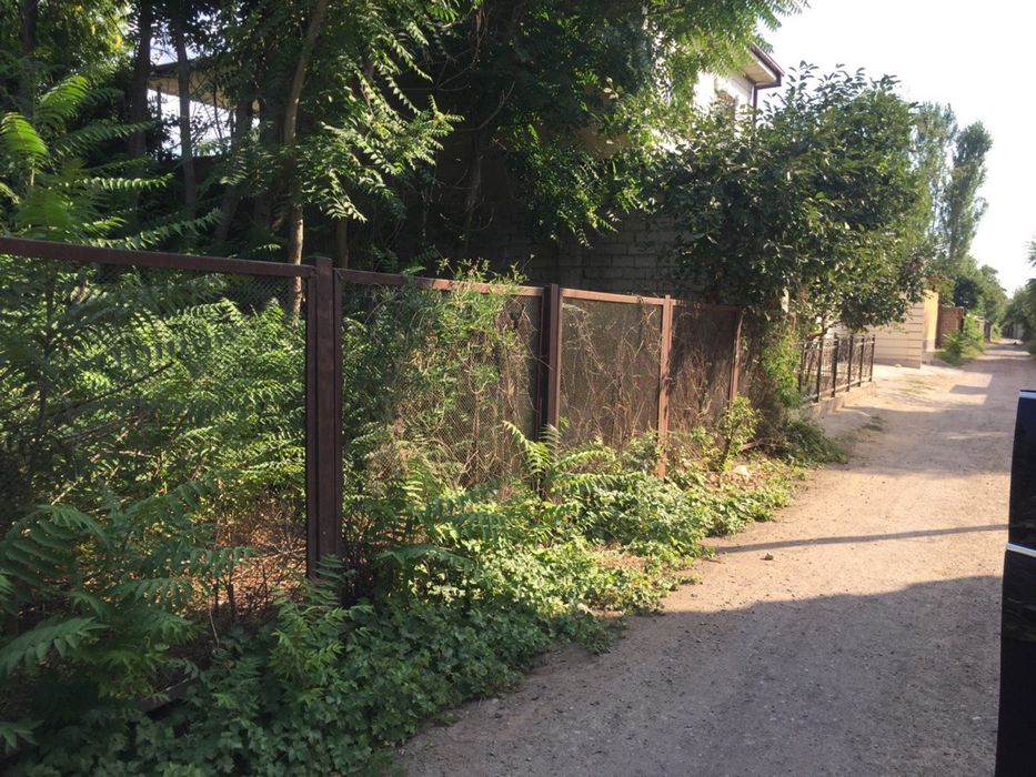 Продаётся Дача за посёлком Улугбек