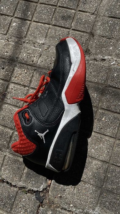 Nike Air Jordan Max Aura 3 / Black Red