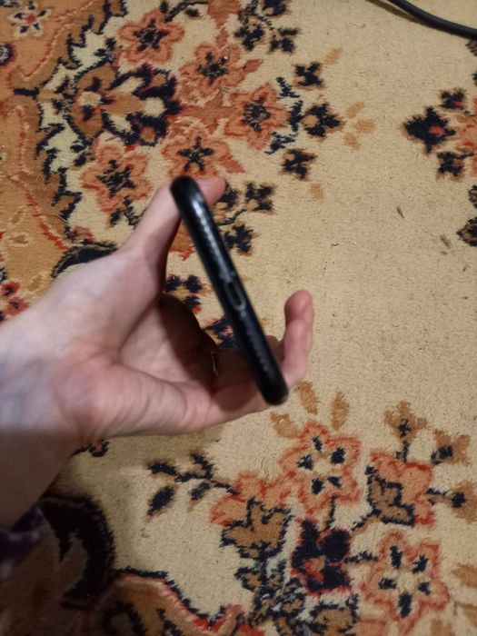 Обменяю айфон хр