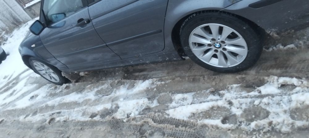 Vând jante BMW style 138 r16