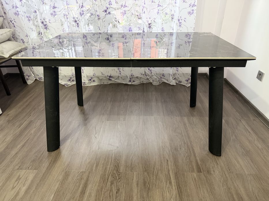 Продается кухонный стол