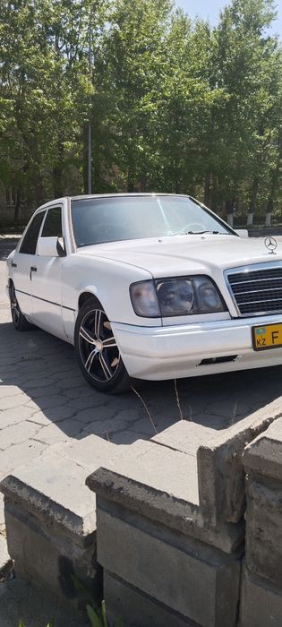 Мерседес 124 111плита об 2л