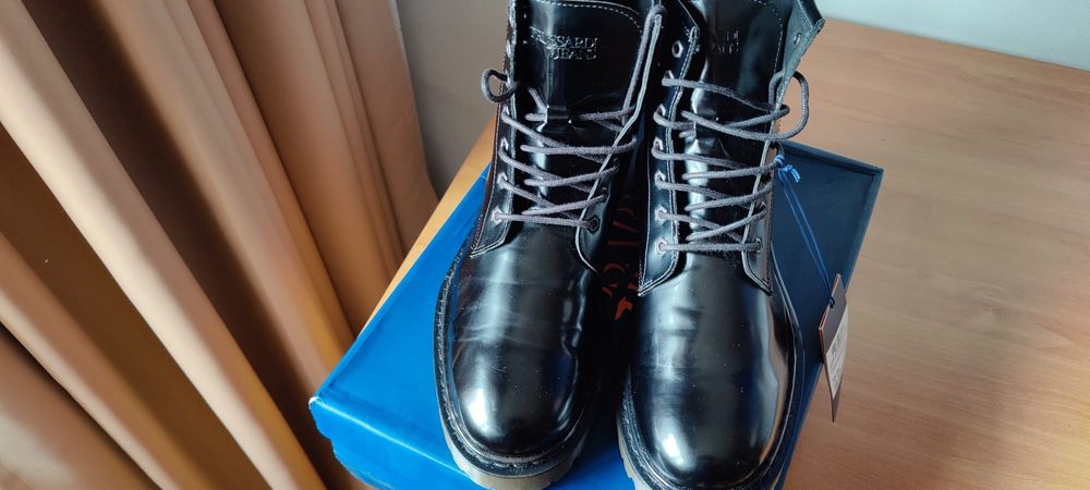 Ghete/bocanci Trussardi Jeans negri pentru barbati,noi cu eticheta, 44