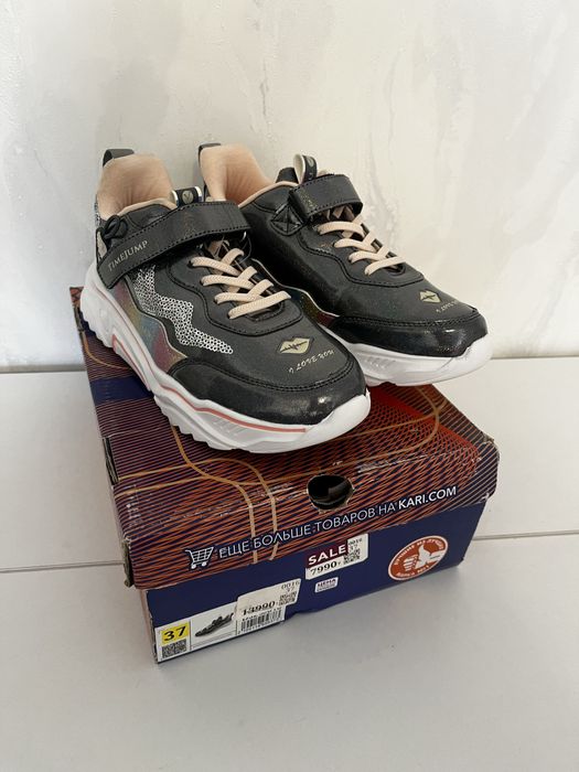 Кроссовки новые