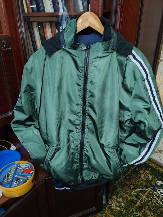 Двухсторонняя ветровка