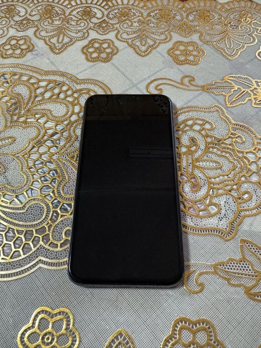 Продам Iphone X 64g акб 81%