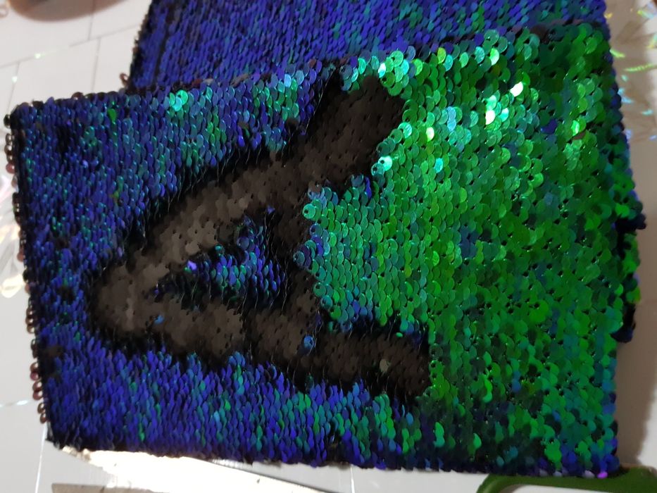 Продам блокноты с пайетками.