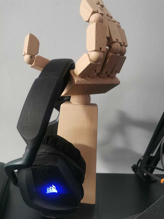 Casti cu microfon Corsair Void Elite Premium Surround Dolby 7.1, USB-A, Black. Cu mici defecte (in descriere / poze)