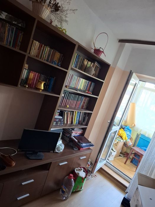 Apartament cu 2 camere semidecomandat, in zona centrala