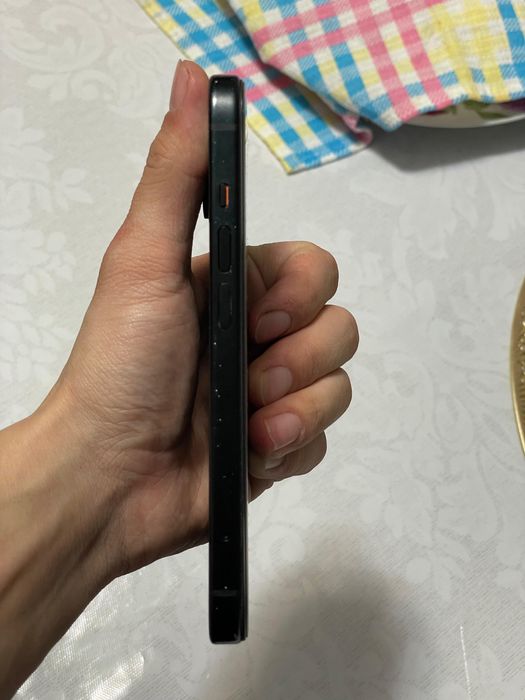 Продам  iPhone 15 256gb