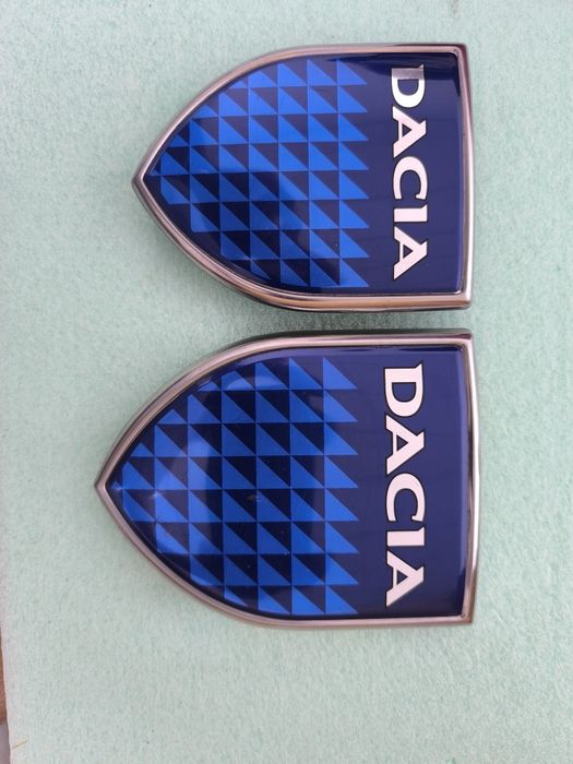 Set embleme Dacia