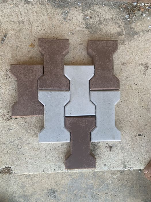 Garduri din beton si pavaje!