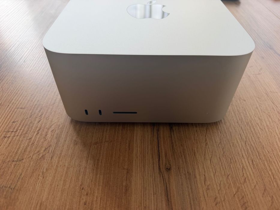 Mac Studio M1 ULTRA 20-CPU/48-GPU/128GB RAM/ 1TB SSD