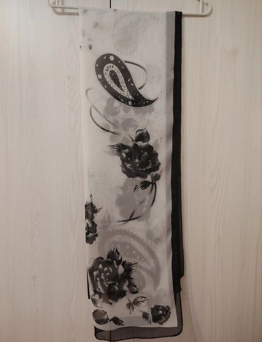 Eșarfă nouă alb-negru, model elegant, mărime universală