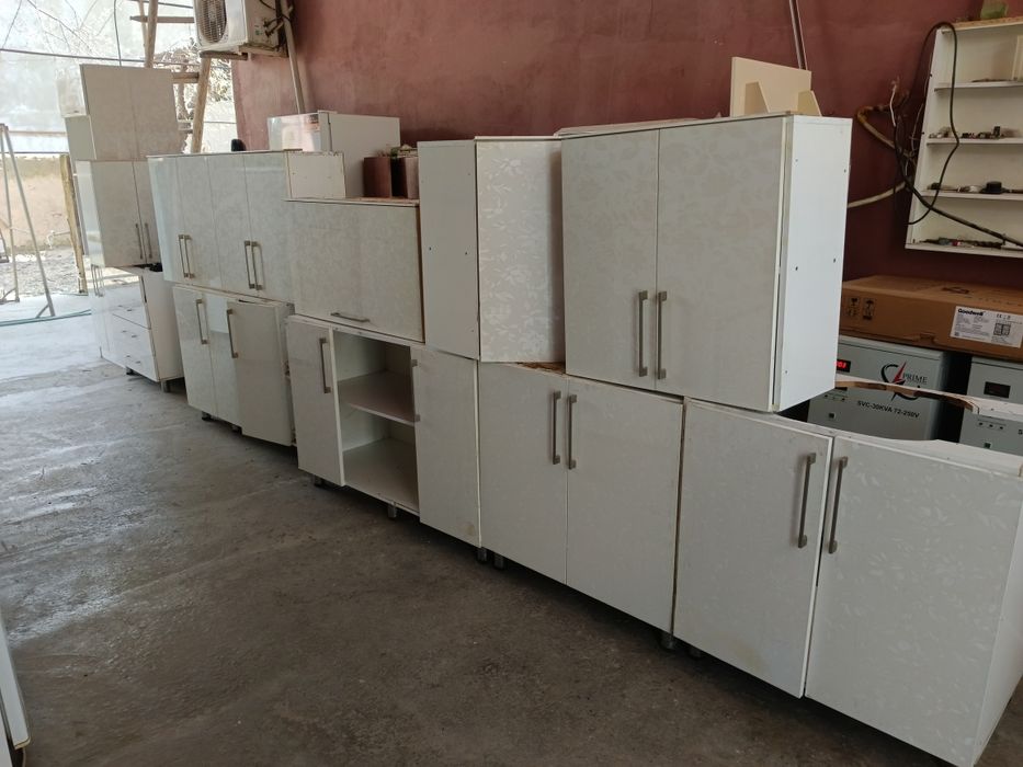 Кухний мебел 6 меторли мдф фасад акрил