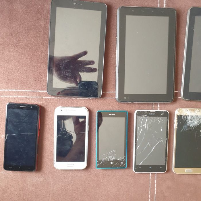 Телефони за части или поправка - 9бр. !