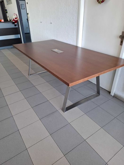 Конферентна маса 2200/1100