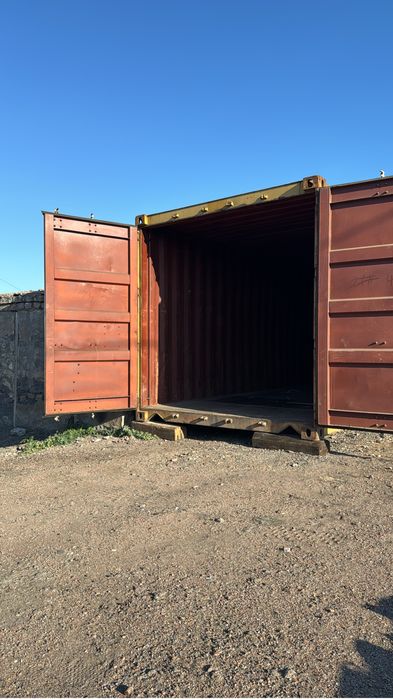 Продается морской контейнер в отличном состоянии 20 тонник.