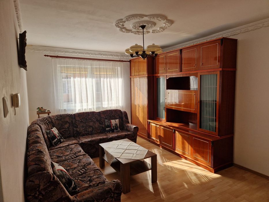 Închiriez apartament 2 camere în Vitrometan Mediaș
