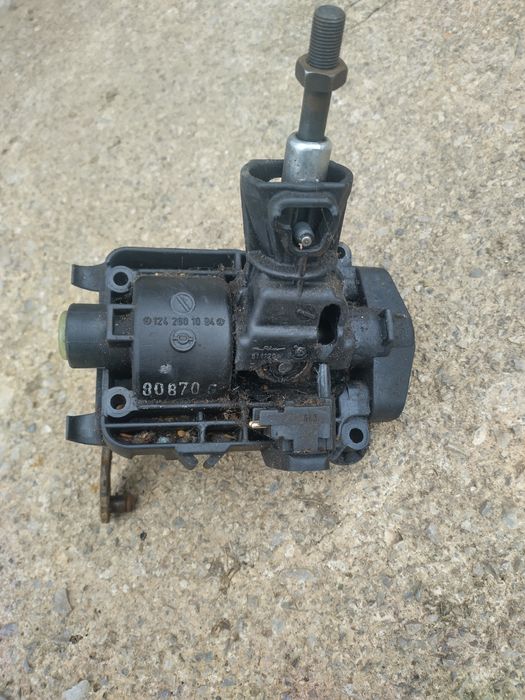 Части за Мерцедес 190