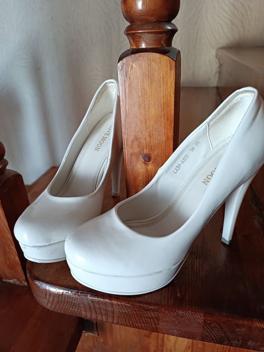 Продам новый туфли