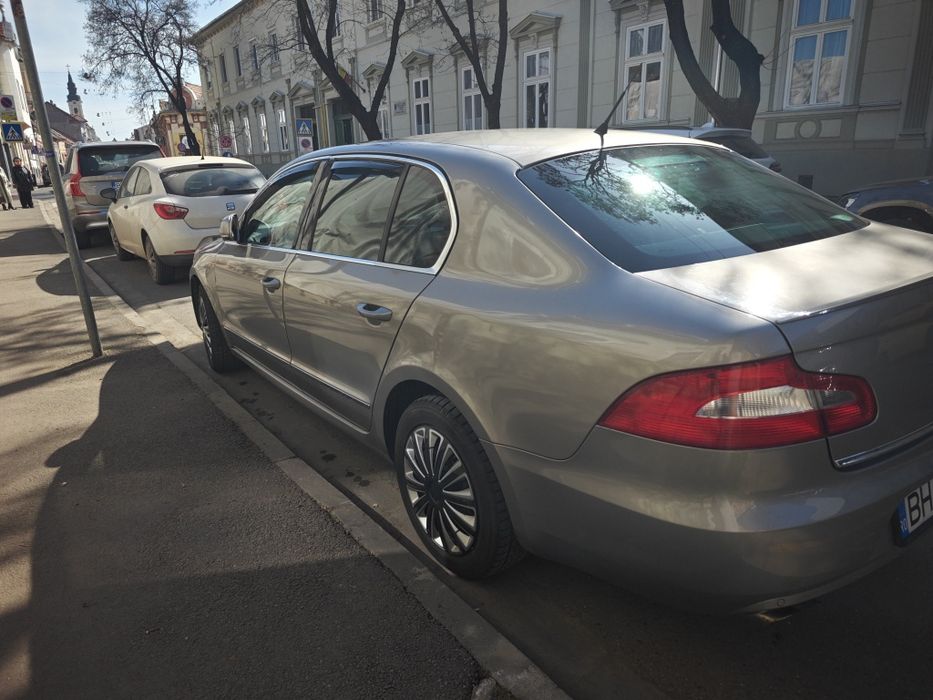 SKODA Superb 2009