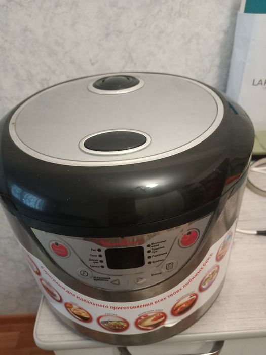 Мультиварка в отличном состоянии.