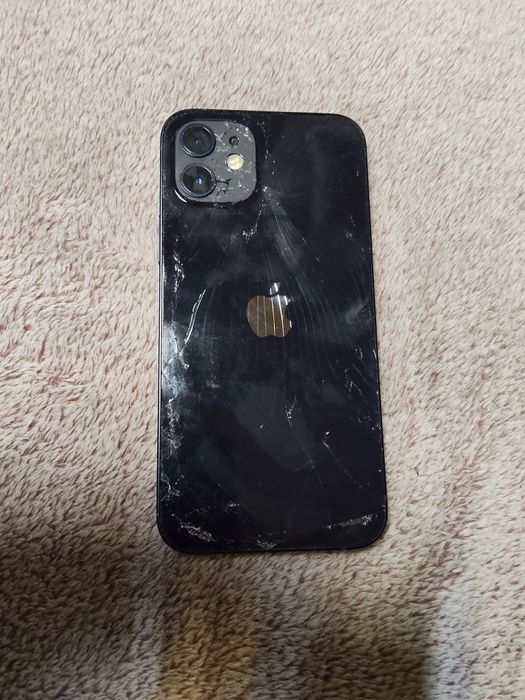 iPhone 12  spart și spate și față  face ID funcțional