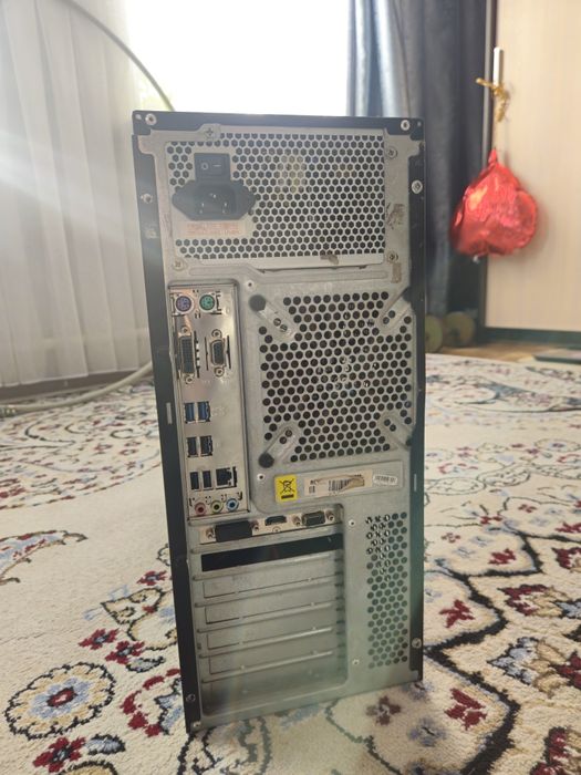 Продам системный блок компьютер