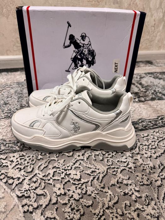 Белые кроссовки U.S. Polo Assn. — современный стиль и комфорт каждый д