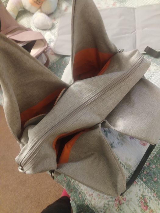 Бебешка чанта за количка