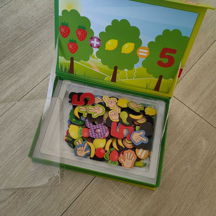 Магнитна книга, Математика - събиране и изваждане