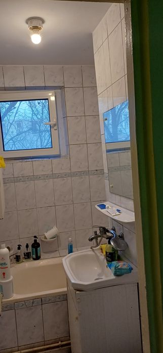 Vand apartament 2 camere  M19