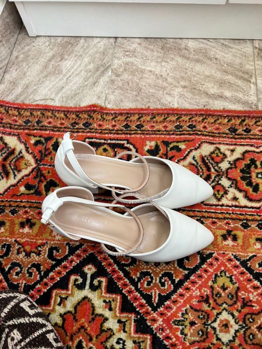 Продам обуви