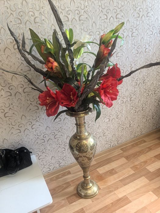 Продаю вазу для цветов, Индия