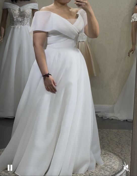 Свадебное платье