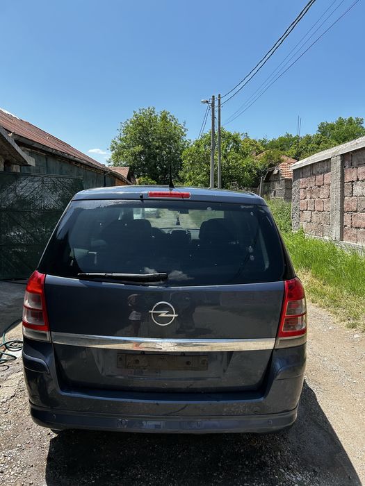 Opel Zafira B 1.9 150кс. 2009г. на части