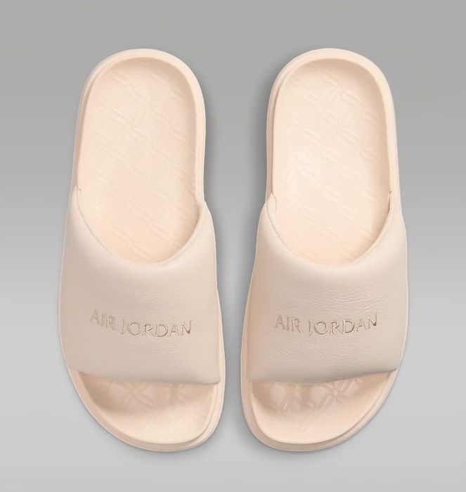 Slapi jordan leather 44 si 44.5 originali