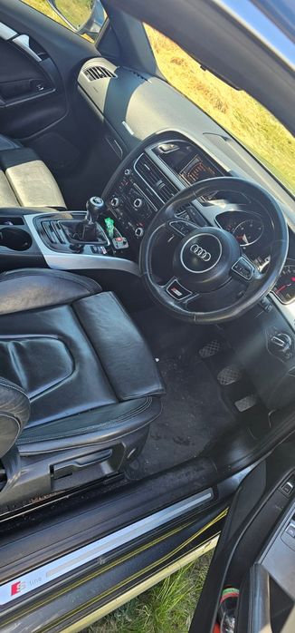 dezmembrez audi a5 quattro S-LINE