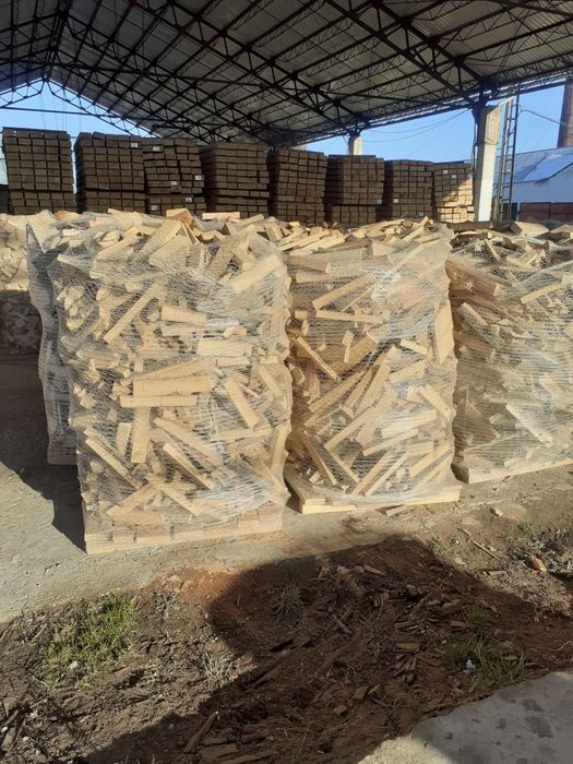 Lemne de foc deseuri din esența tare stejar sau fag la palet