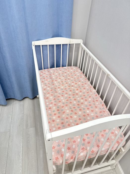 продается детский манеж-кровать с матрасом