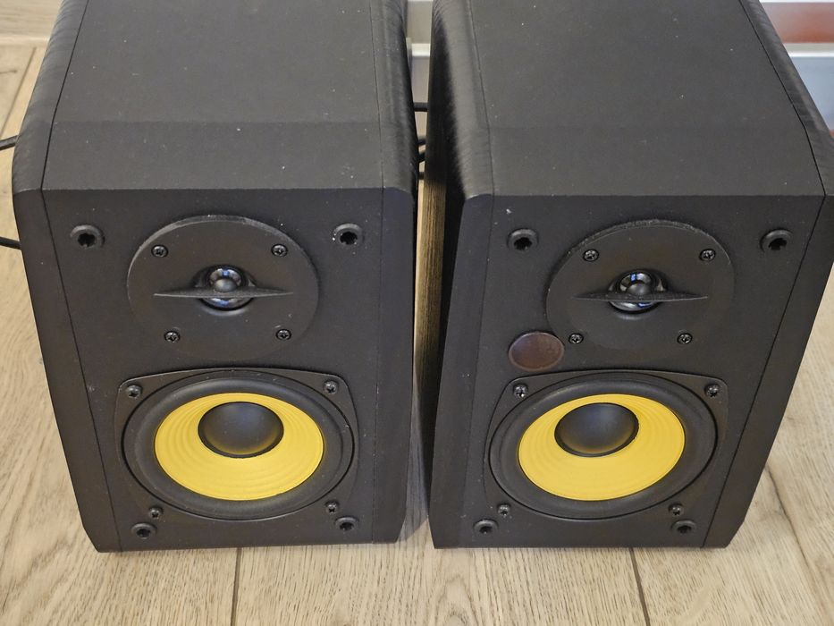 Продам акустические колонки edifier r1010bt