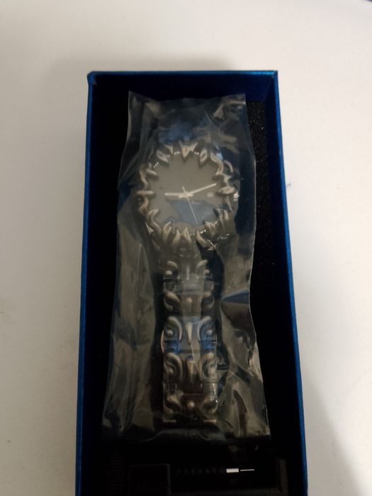 Часы Alabaster Watch