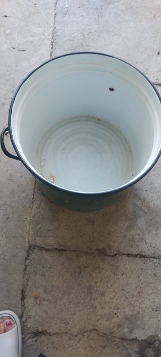 Кострюля продам.
